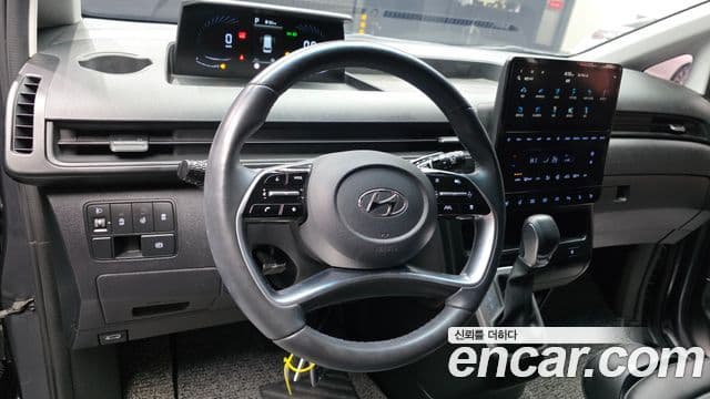 Hyundai Staria Modern, 2022 13