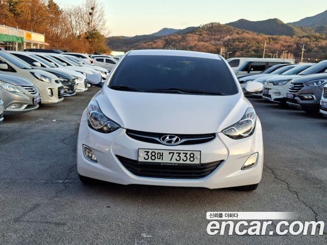 Hyundai Avante MD Premier, 2012 3