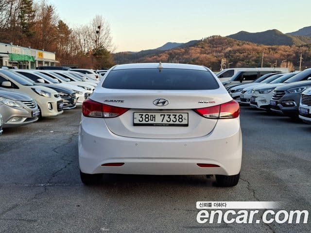 Hyundai Avante MD Premier, 2012 4