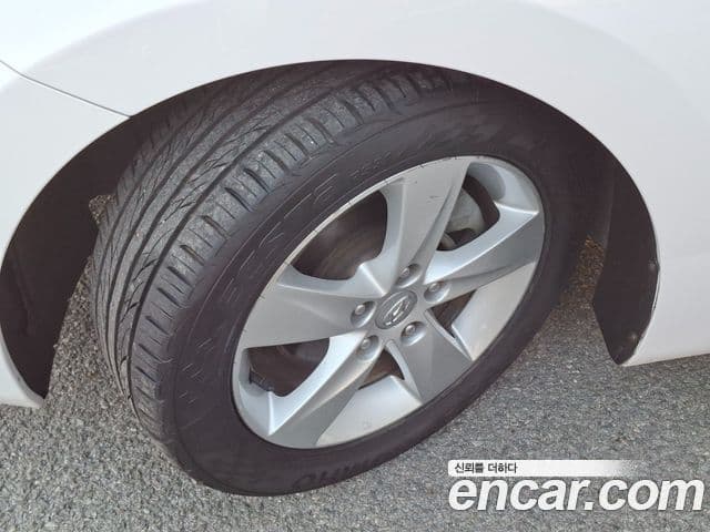 Hyundai Avante MD Premier, 2012 6