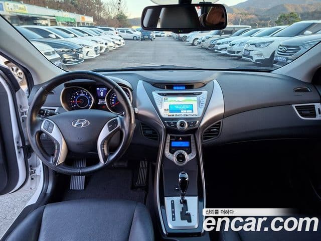 Hyundai Avante MD Premier, 2012 9
