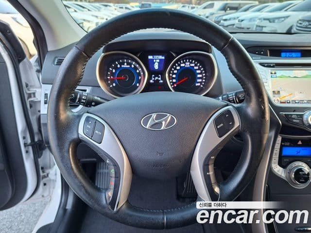 Hyundai Avante MD Premier, 2012 13