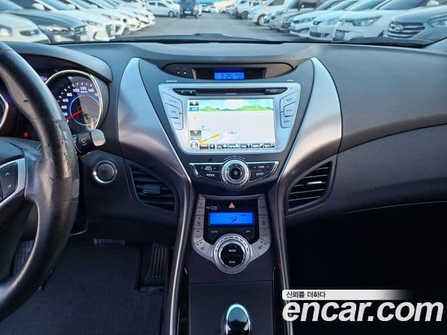 Hyundai Avante MD Premier, 2012 14