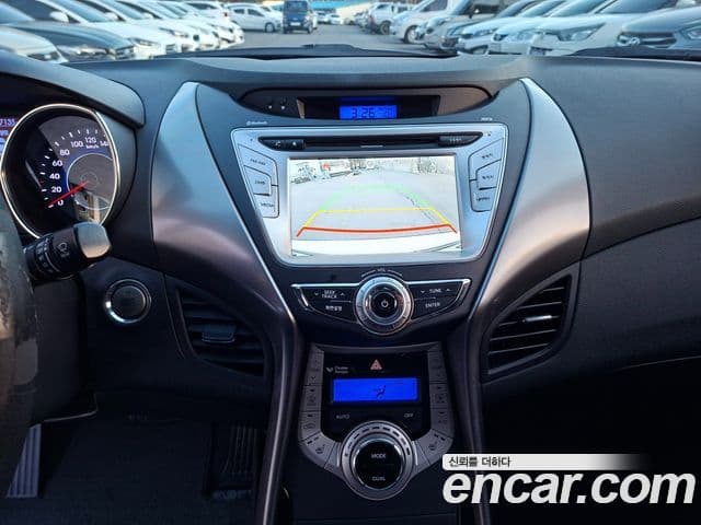 Hyundai Avante MD Premier, 2012 15