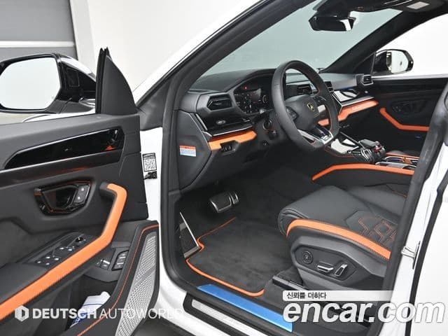 Lamborghini Urus 4.0 V8 SE, 2025 11