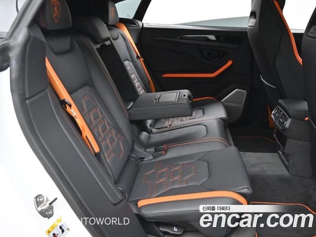 Lamborghini Urus 4.0 V8 SE, 2025 12