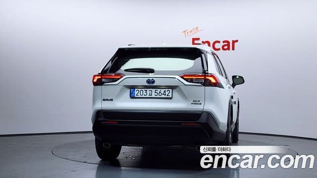 Toyota RAV4 5세대, 2022 4