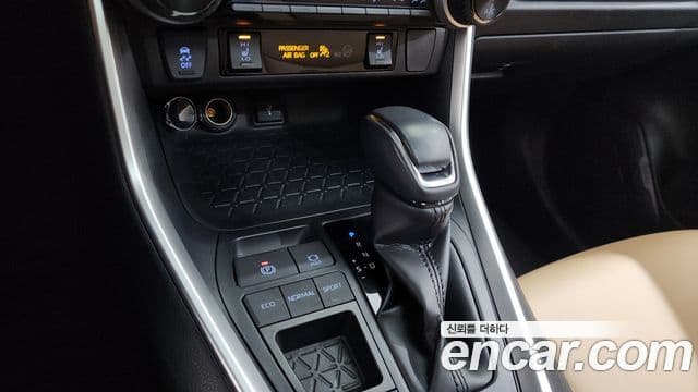 Toyota RAV4 5세대, 2022 9