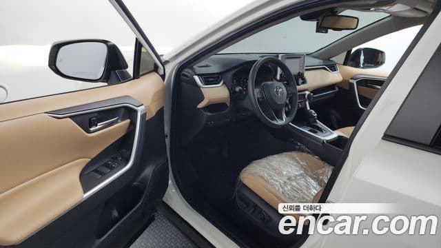 Toyota RAV4 5세대, 2022 10