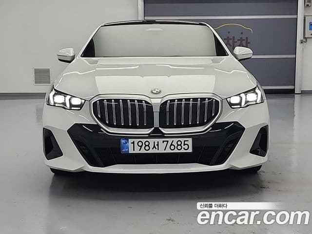 BMW 5시리즈 (G60) 520i M Sport, 2024 2