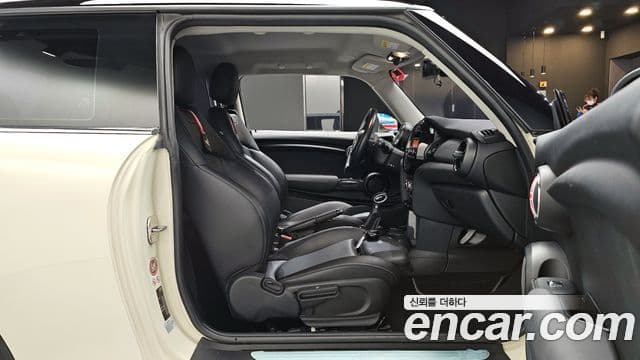 Mini Cooper 3세대, 2016 11