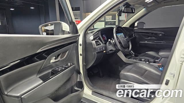 KG모빌리티(SsangYong) Beautiful Korando Plus, 2022 11