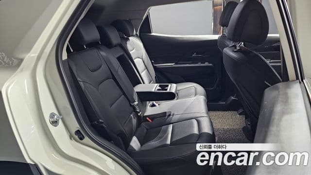 KG모빌리티(SsangYong) Beautiful Korando Plus, 2022 12