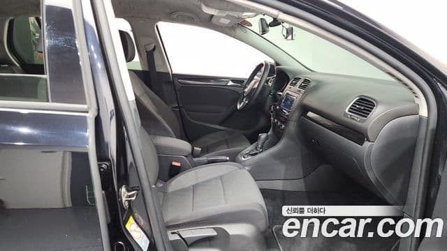 Volkswagen Гольф 6세대 1.6 TDI BlueMotion, 2012 11