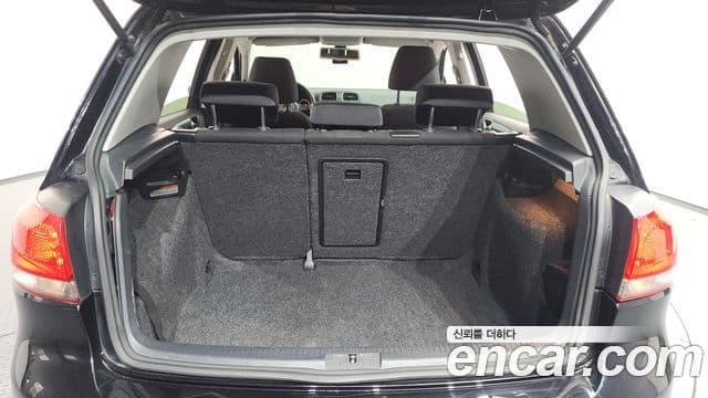 Volkswagen Гольф 6세대 1.6 TDI BlueMotion, 2012 20