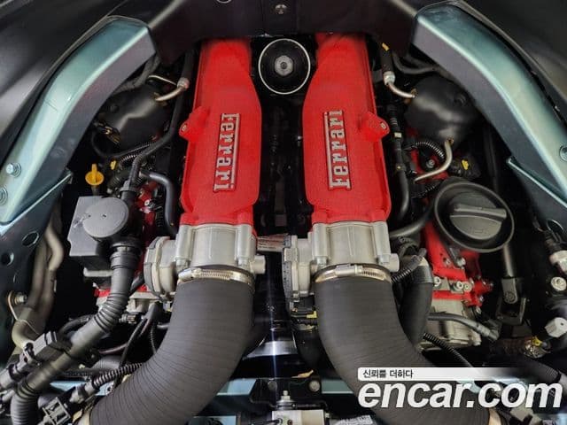 Ferrari 로마, 2022 17