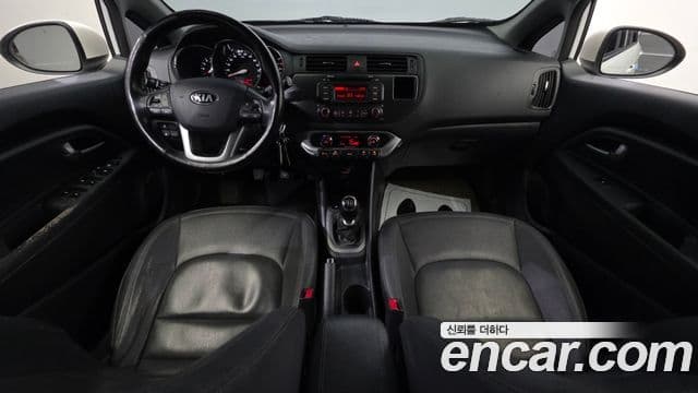 Kia All New Pride Luxury, 2014 7