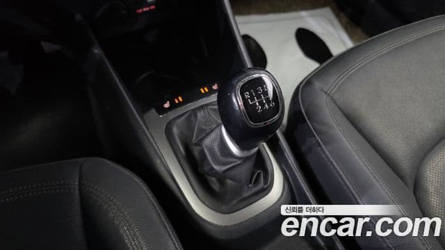 Kia All New Pride Luxury, 2014 9