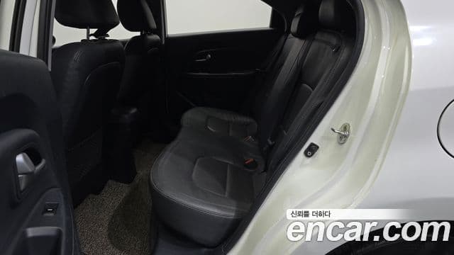 Kia All New Pride Luxury, 2014 12