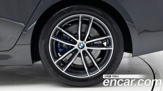 BMW 5시리즈 (G30) 520i M Sport, 2023 все фото