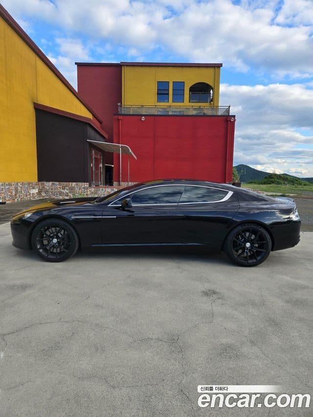 Aston Martin 라피드 1세대, 2015 18