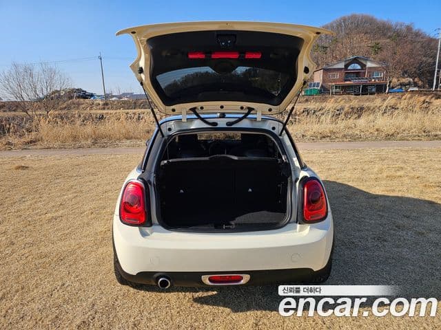 Mini Cooper D 3세대, 2017 9