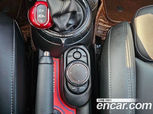 Mini Cooper D 3세대, 2017 16