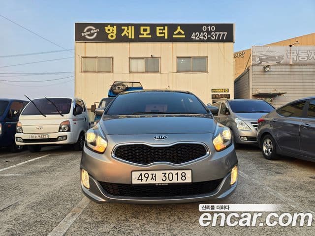 Kia All New Carens Luxury, 2015 3