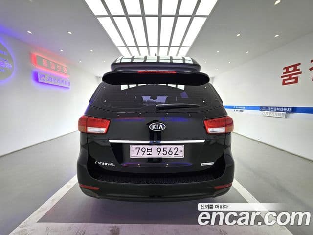 Kia All New Carnival Prestige, 2018 6