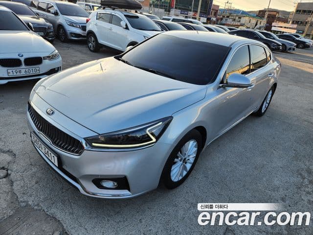 Kia All New K7 Deluxe, 2017 1