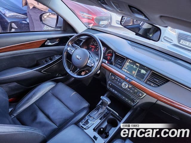 Kia All New K7 Deluxe, 2017 12