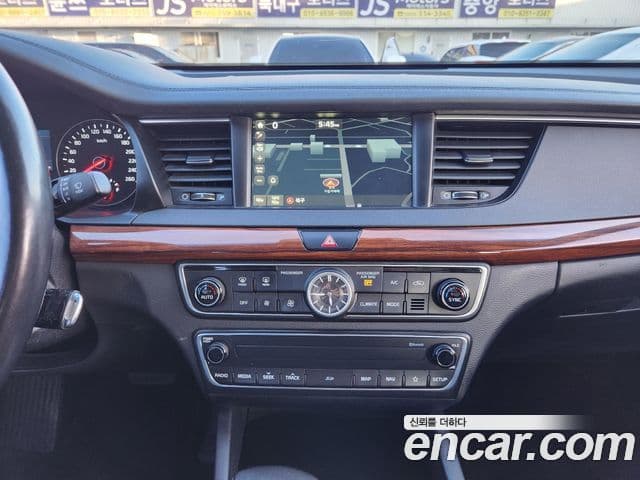 Kia All New K7 Deluxe, 2017 16