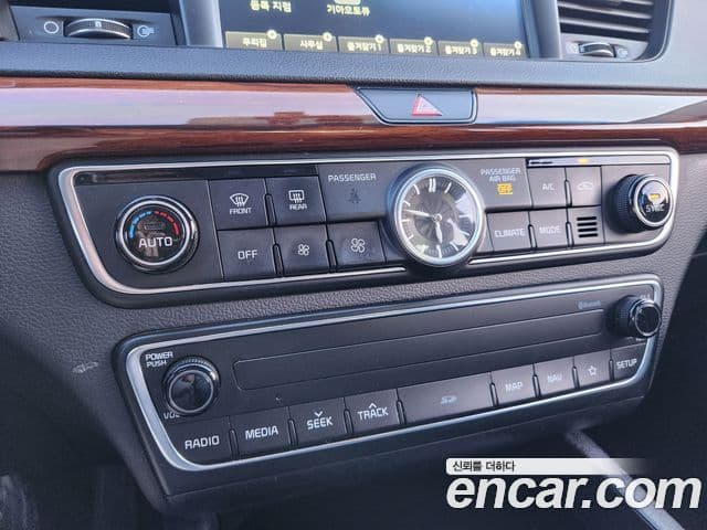 Kia All New K7 Deluxe, 2017 20