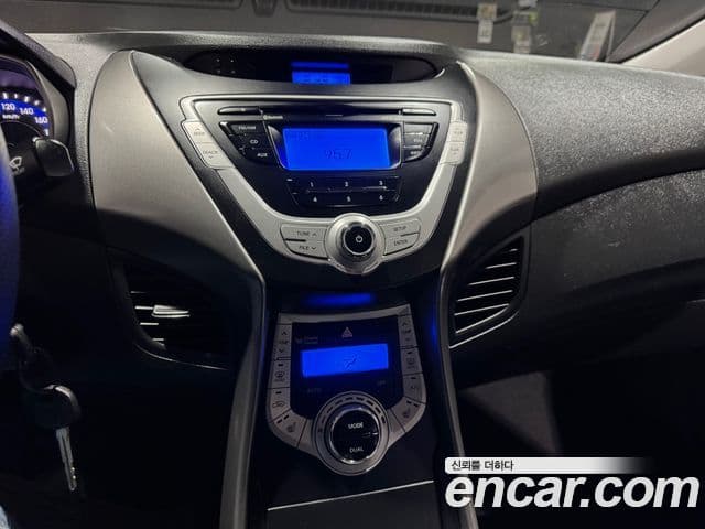 Hyundai Avante MD Luxury, 2012 10