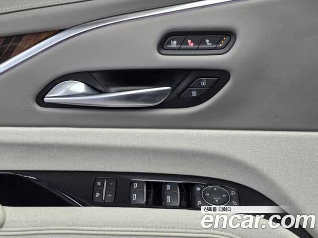 Cadillac Escalade 5세대 Sport Platinum, 2023 все фото