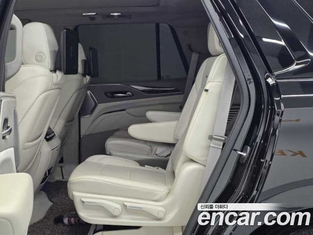 Cadillac Escalade 5세대 Sport Platinum, 2023 7
