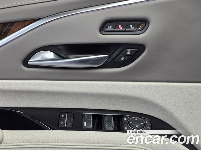 Cadillac Escalade 5세대 Sport Platinum, 2023 14