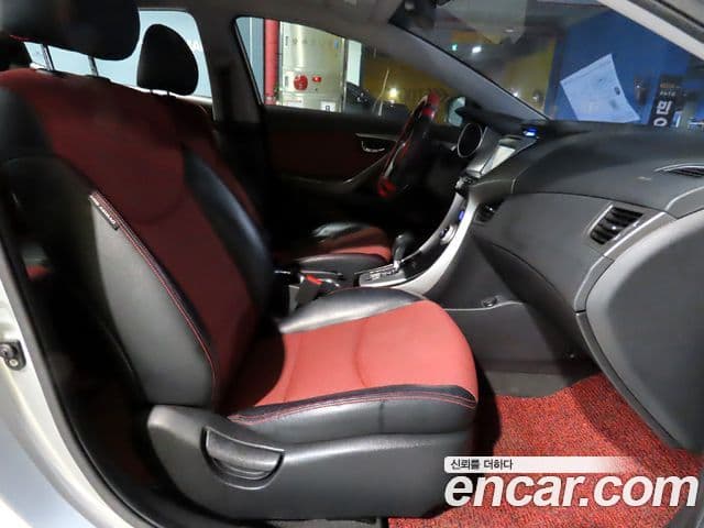 Hyundai Avante MD Premium, 2012 8