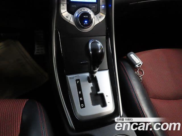 Hyundai Avante MD Premium, 2012 12