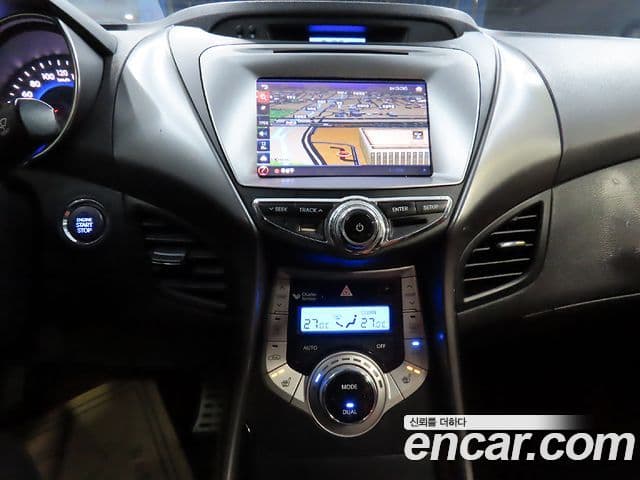 Hyundai Avante MD Premium, 2012 17