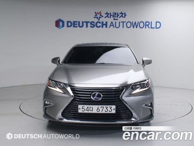 Lexus New ES300h XV60, 2017 3