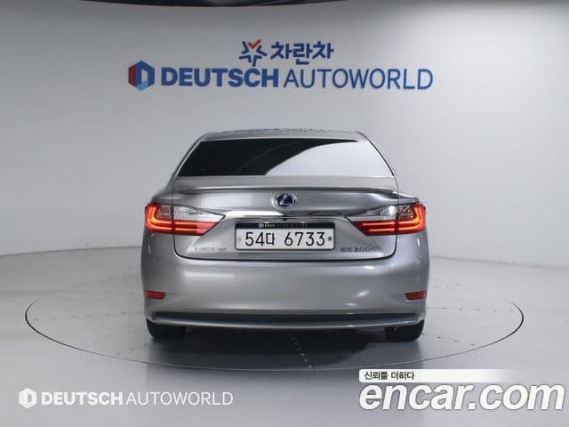 Lexus New ES300h XV60, 2017 4