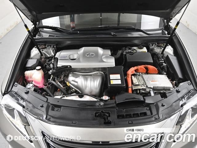 Lexus New ES300h XV60, 2017 6