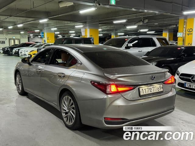 Lexus ES300h 7세대 Executive, 2021 4