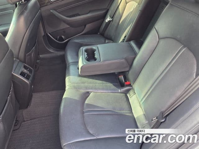 Hyundai LF Sonata LPI Modern(для людей с инвалидностью), 2015 9