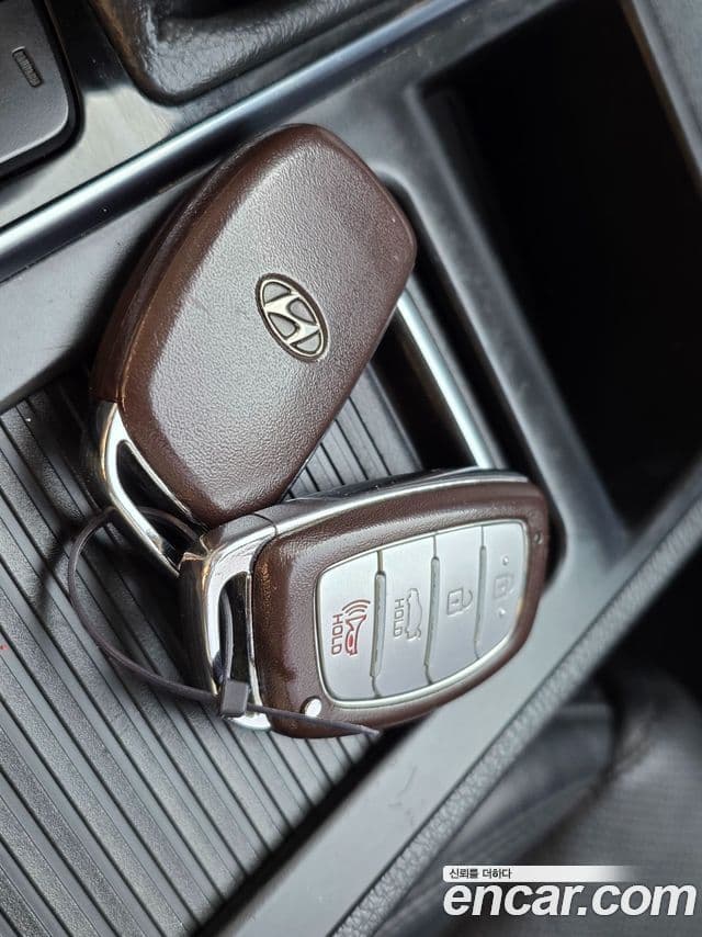 Hyundai LF Sonata LPI Modern(для людей с инвалидностью), 2015 16