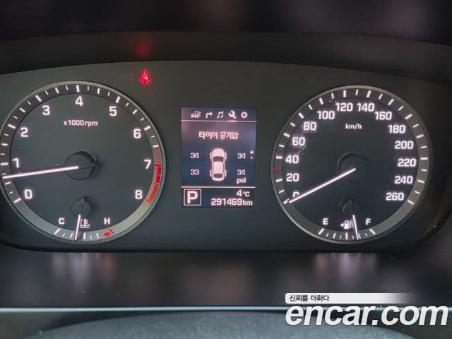 Hyundai LF Sonata LPI Modern(для людей с инвалидностью), 2015 17