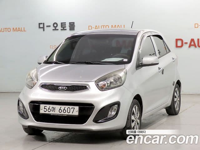 Kia All New Morning Deluxe Trendy, 2014 1