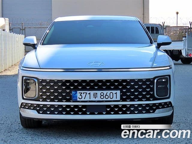 Hyundai Grandeur (GN7) Premium, 2025 1