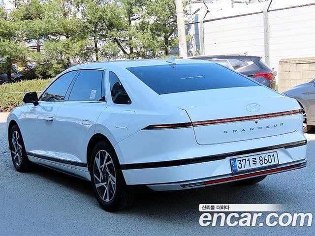 Hyundai Grandeur (GN7) Premium, 2025 3